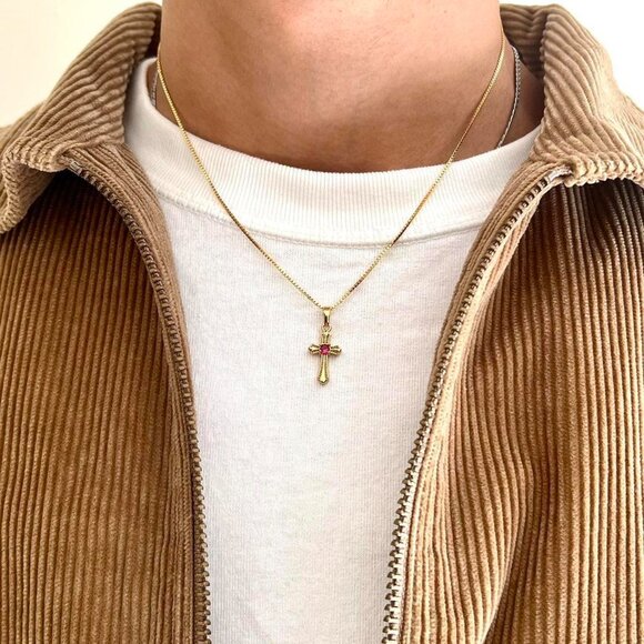 y2k style gold chain link small cross jesus necklace - Picture 7 of 7